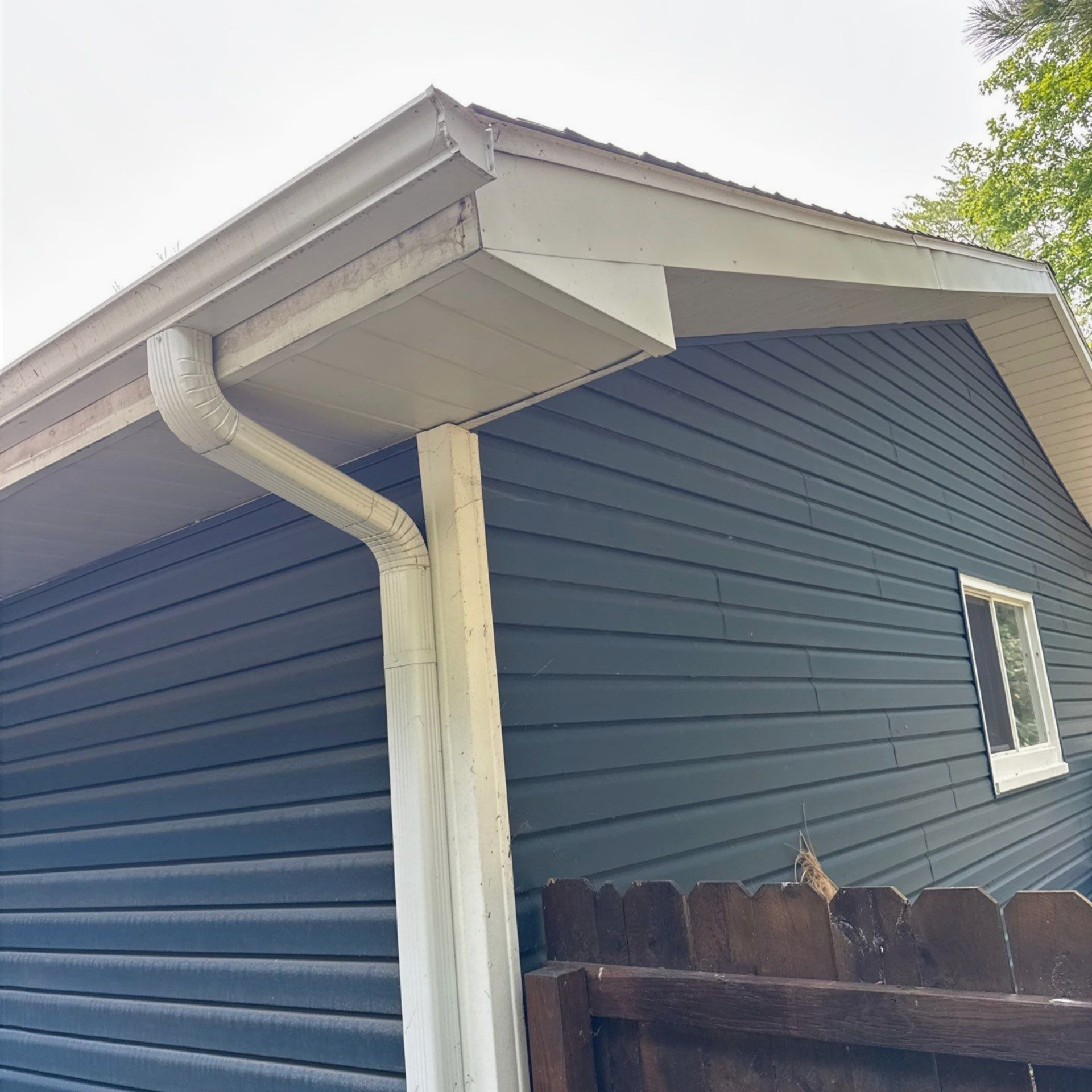 gutter1(1920 x 1920 px)